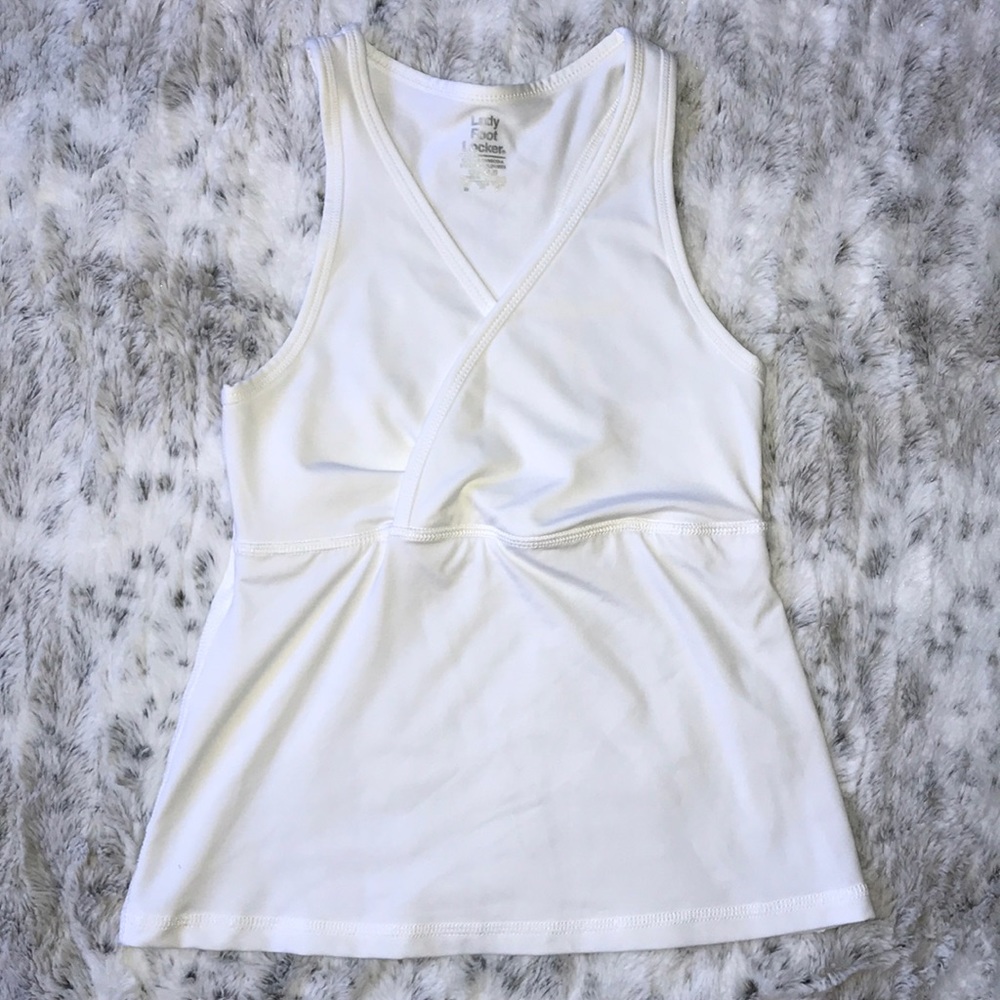 Lady foot locker exercise tank